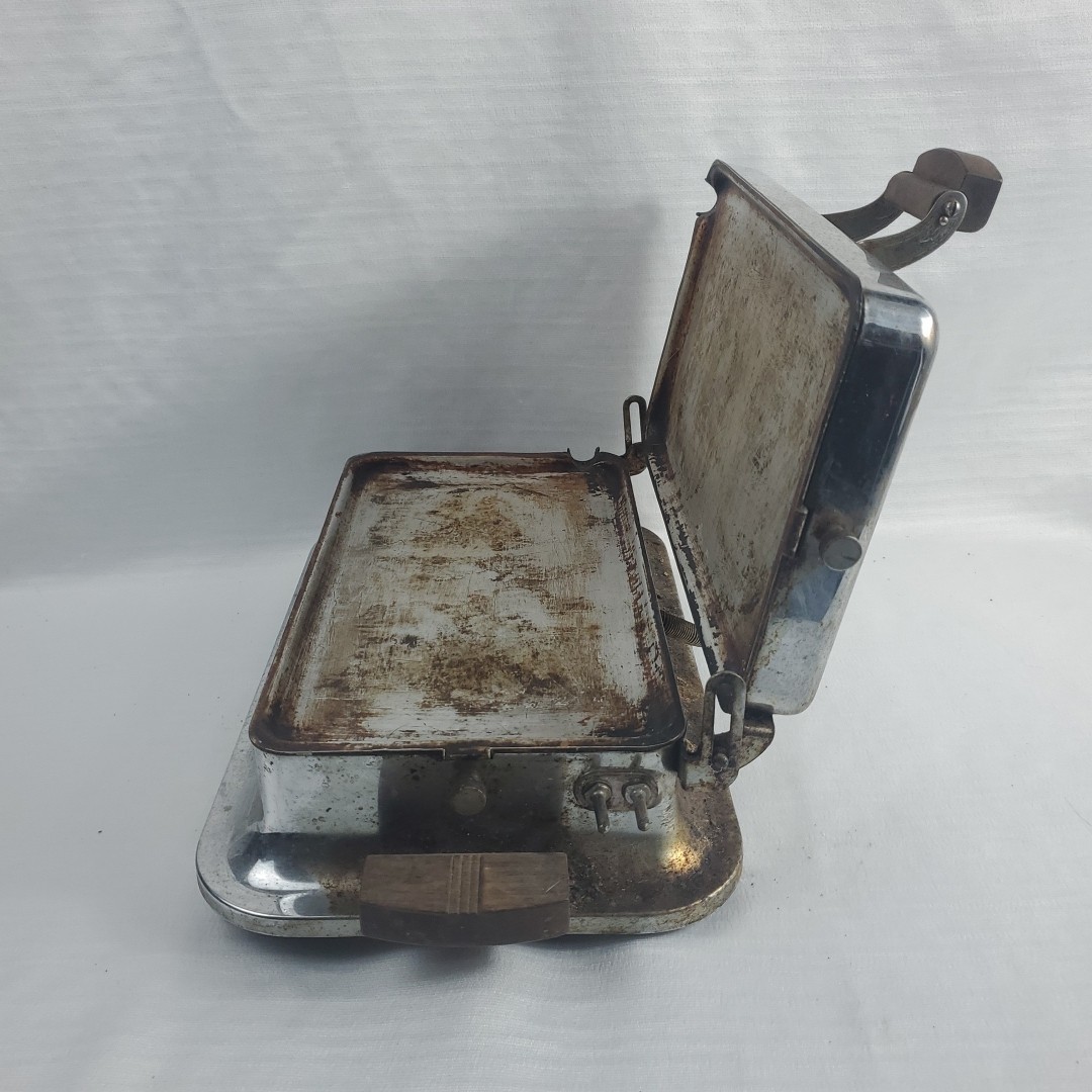 Vintage Electric Sandwich Grill Toaster Wood Handles, Rust, Not Working