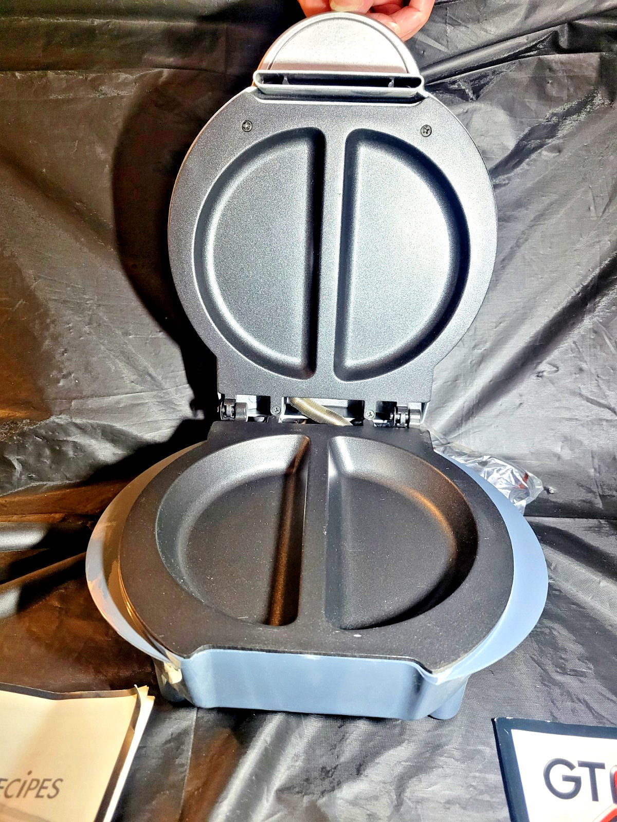 GT XPRESS 101 NON STICK INDOOR GRILL MEAL, SNACK and DESSERT MAKER Bonus Recipes