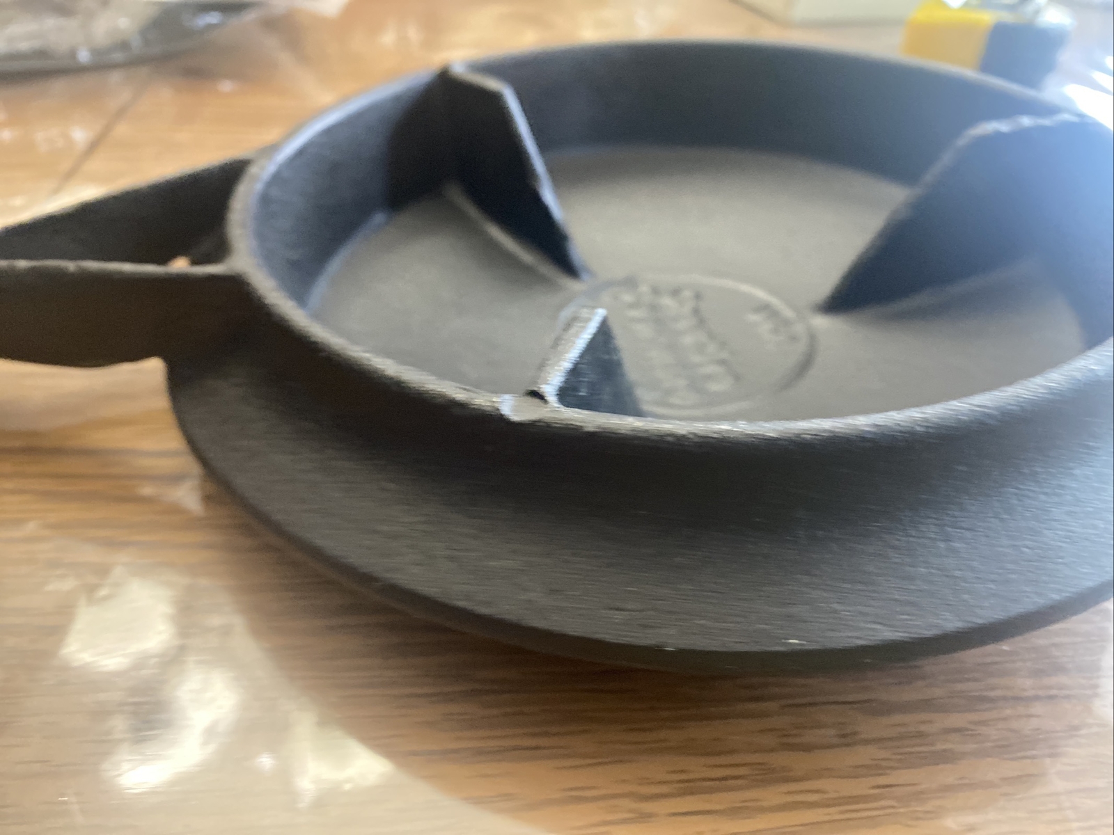 Vintage Crepe Griddle Cast Iron 8” Cooking Pan Wood Handle Creative Cookware USA
