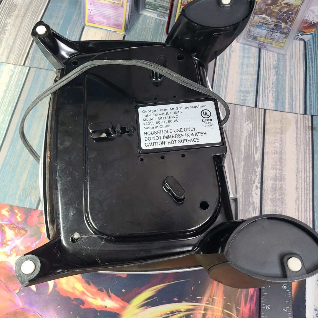 George Foreman Lean Mean Fat Reducing Grilling Machine & Drip Tray BROKEN HANDLE