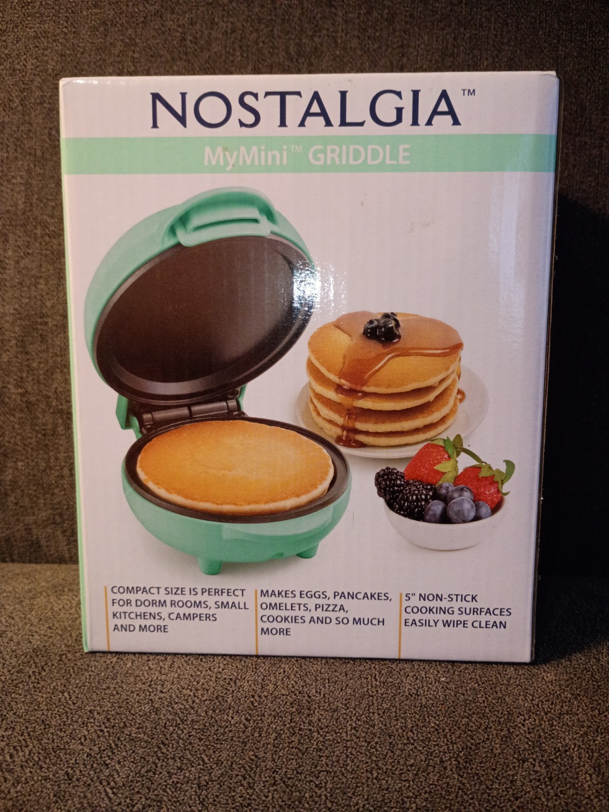 Nostalgia MyMini 5 in Electric Griddle Green 550W 120V Non-Stick Light