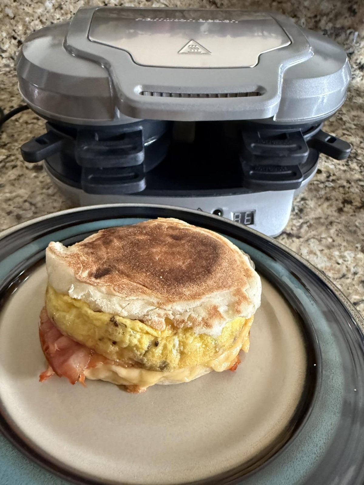 New Kitchen Dual Breakfast Sandwich Maker Non Stick w/Timer 1200 Watt Camping…