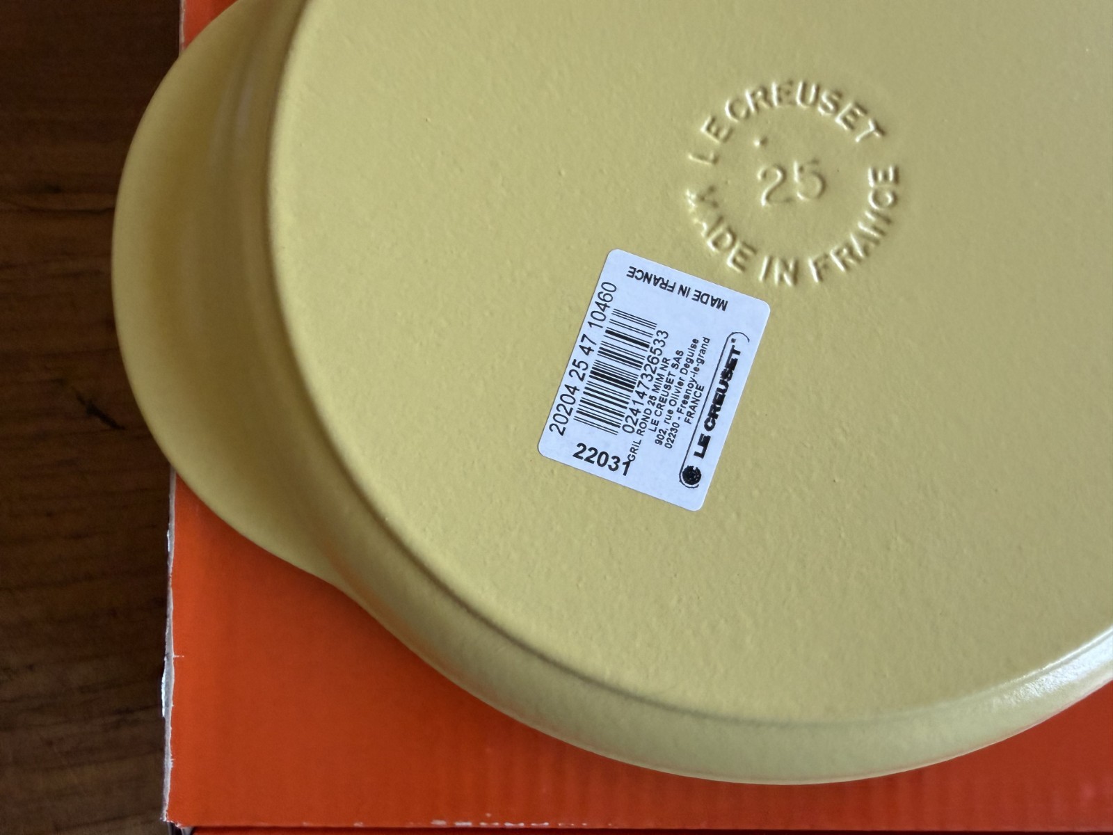 Le Creuset Enameled Cast Iron Round Grill Plate 25 cm 10.25 in Mimosa Yellow NEW