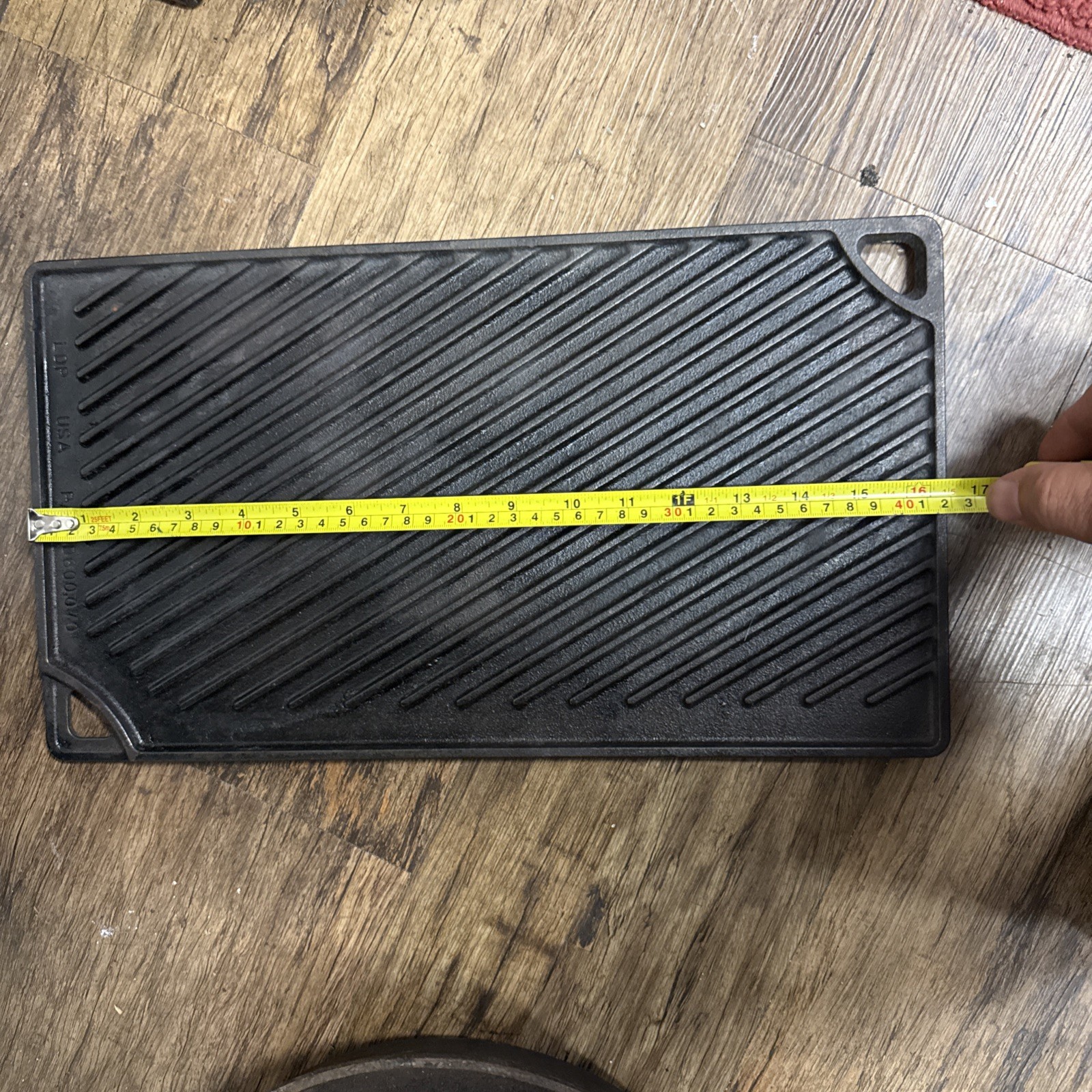 Lodge Logic 2-Sided Cast Iron Griddle 16 1/2 Inch