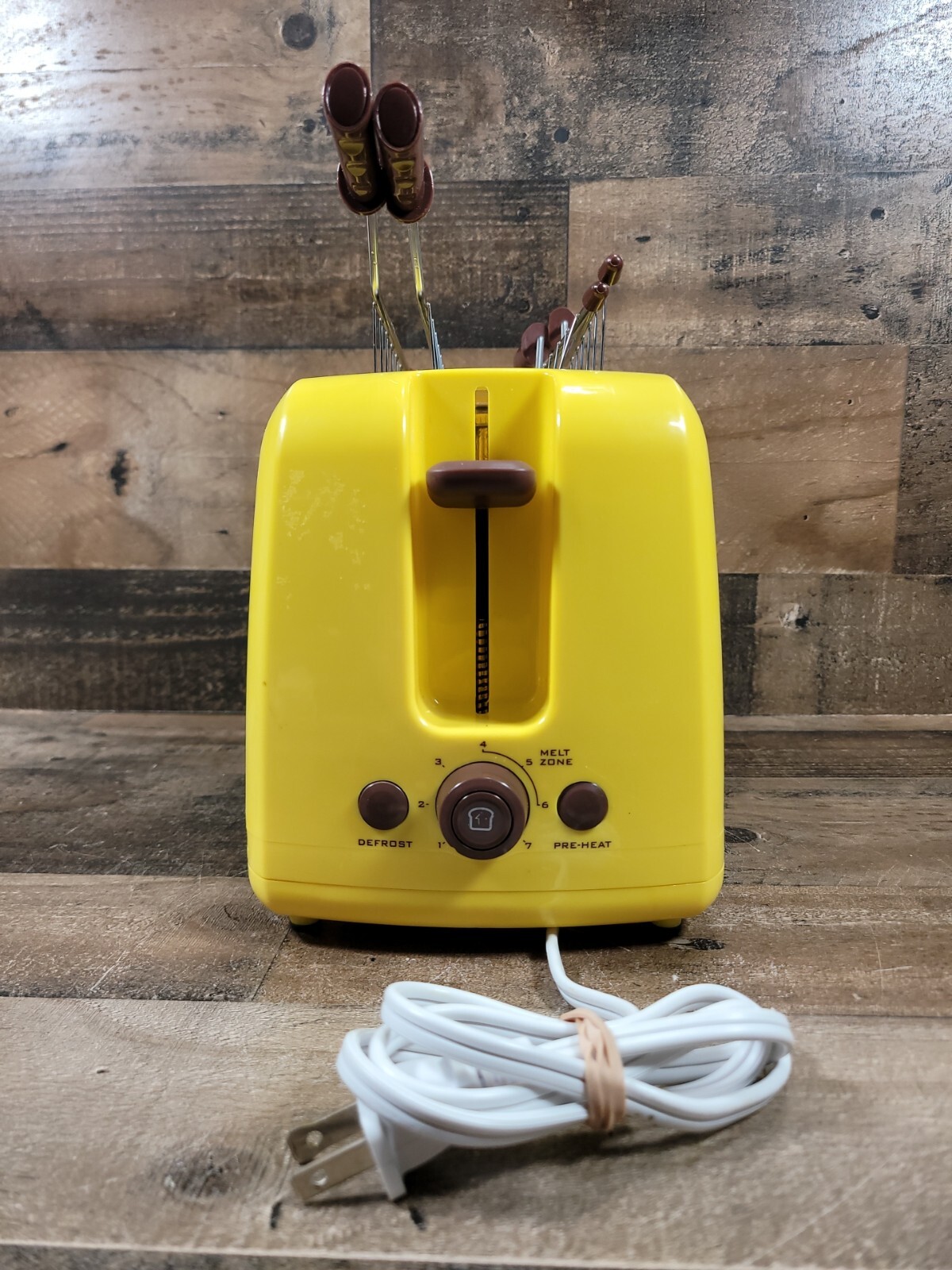 Nostalgia TCS2 Yellow Grilled Cheese Sandwich Toaster Maker | TESTED