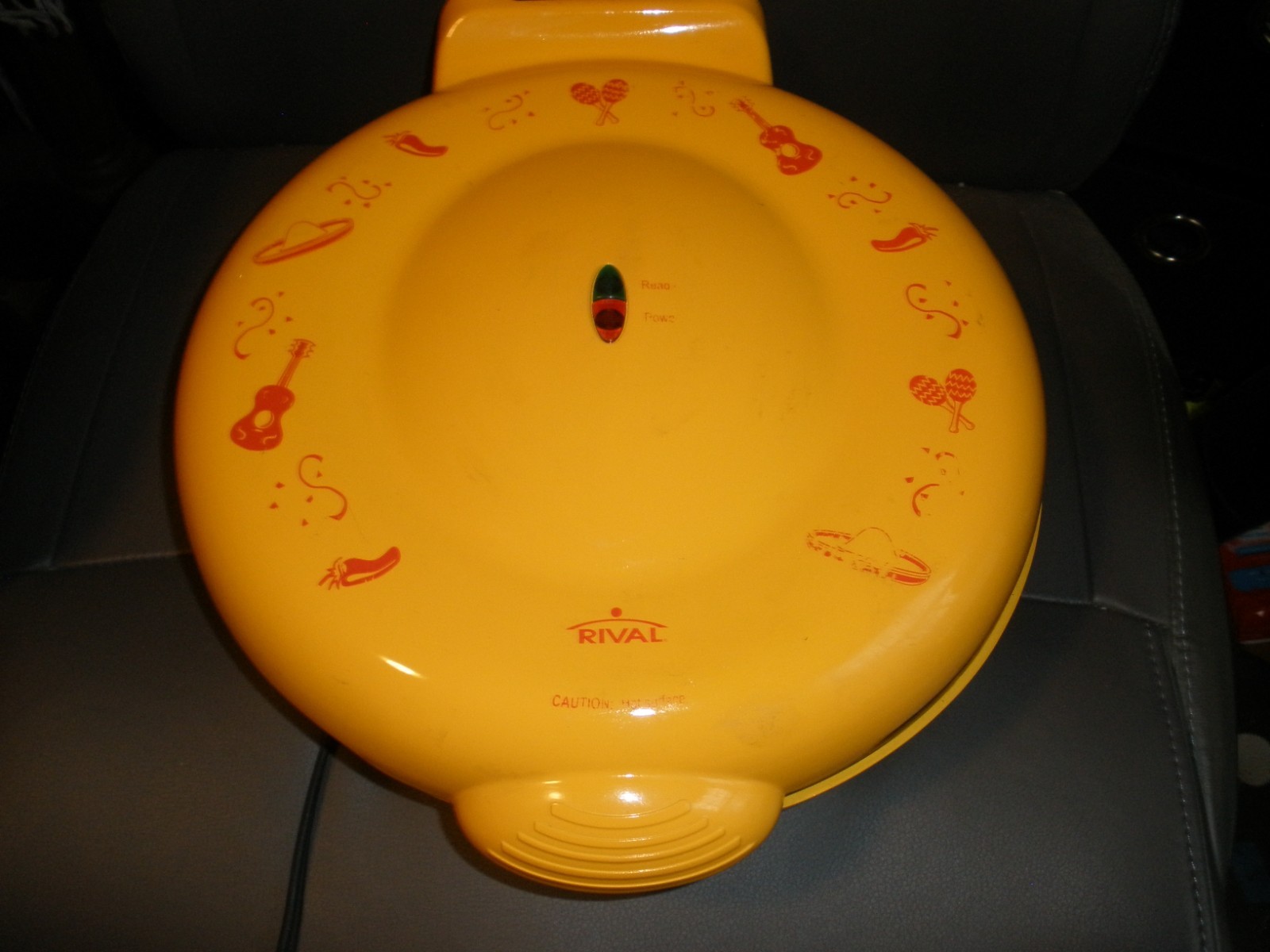 Rival 12″ Yellow Quesadilla Maker 900 Watts Model QM100 For 10-12” Tortillas (J)