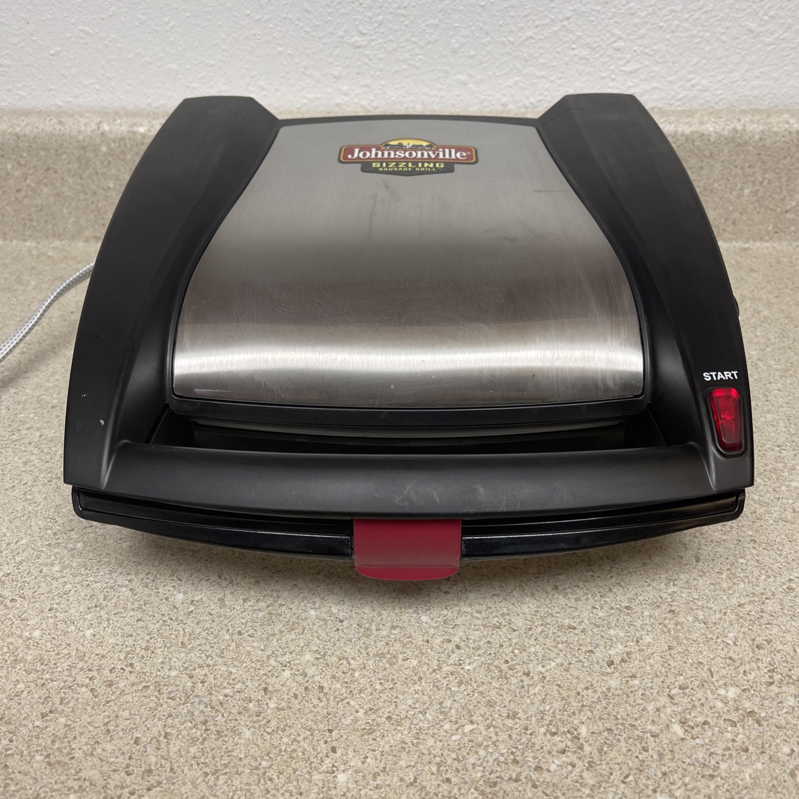 Johnsonville Sizzling Sausage Grill: Model BTG-0498, Non-stick, removable trays
