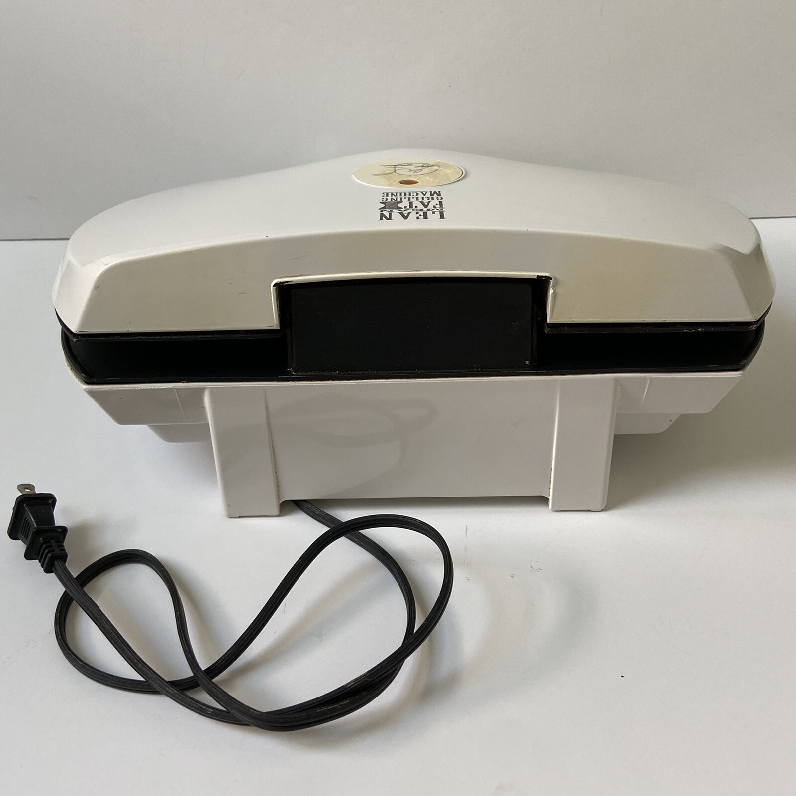 George Foreman Lean Mean Fat Reducing Grilling Machine GR15 Salton Indoor Grill