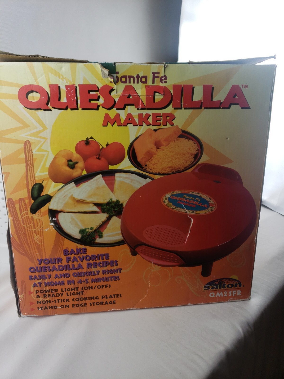 Salton Santa Fe Quesadilla Maker with Built-In Tortilla Warmer New