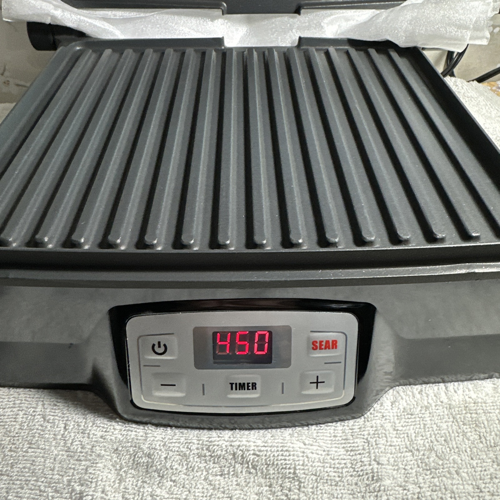 Cook’s Essential Non- Stick Grill