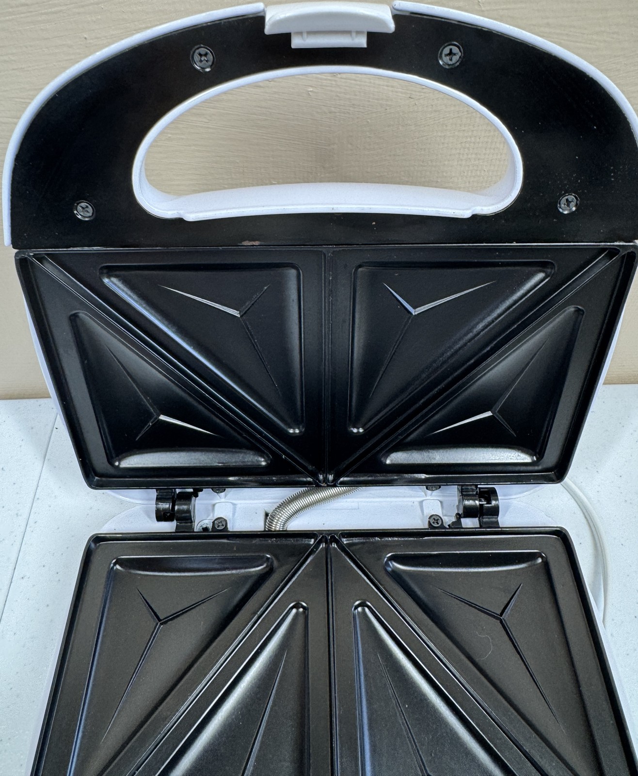 🍀 Brentwood 2-Slice Electric Sandwich Maker Press White & Stainless Steel