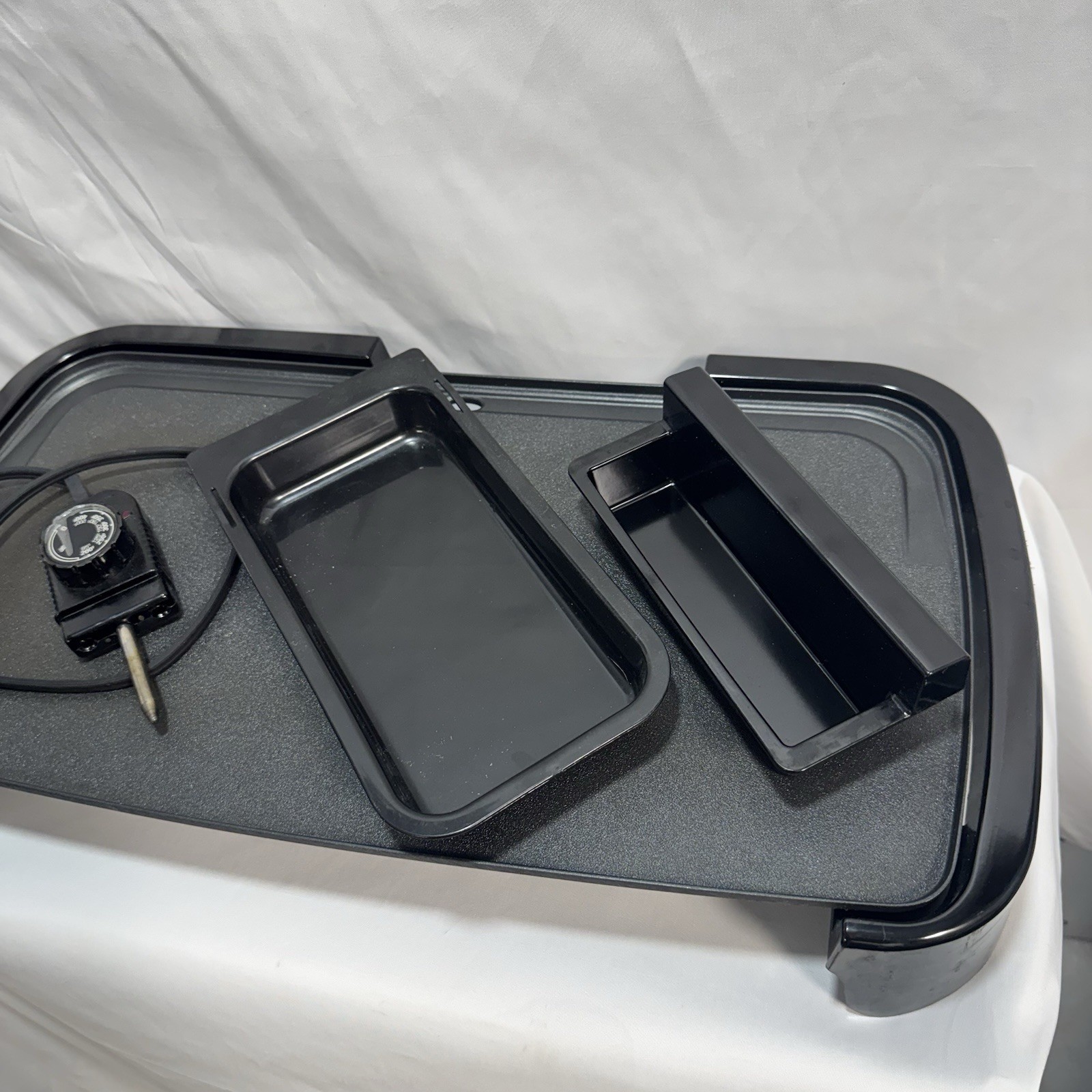 BLACK+DECKER 8-Serving Nonstick Electric Griddle, Temp Control, Drip Tray