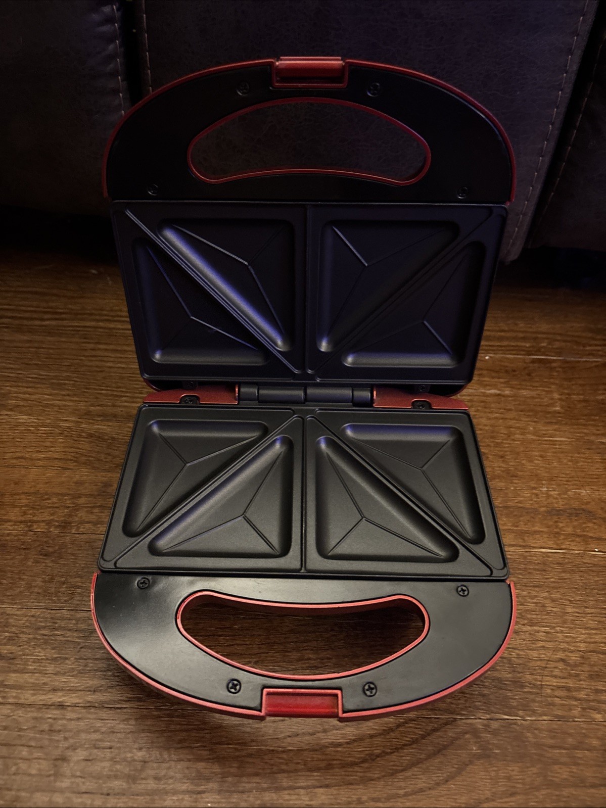 Better Chef Sandwich Grill Non Stick Cooking Surface Hot Model IM-287R Red B5