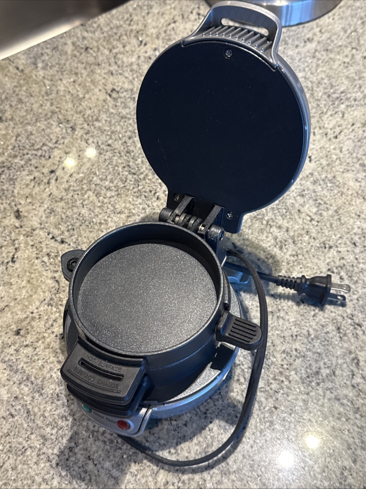 Hamilton Beach Breakfast Sandwich Maker Silver