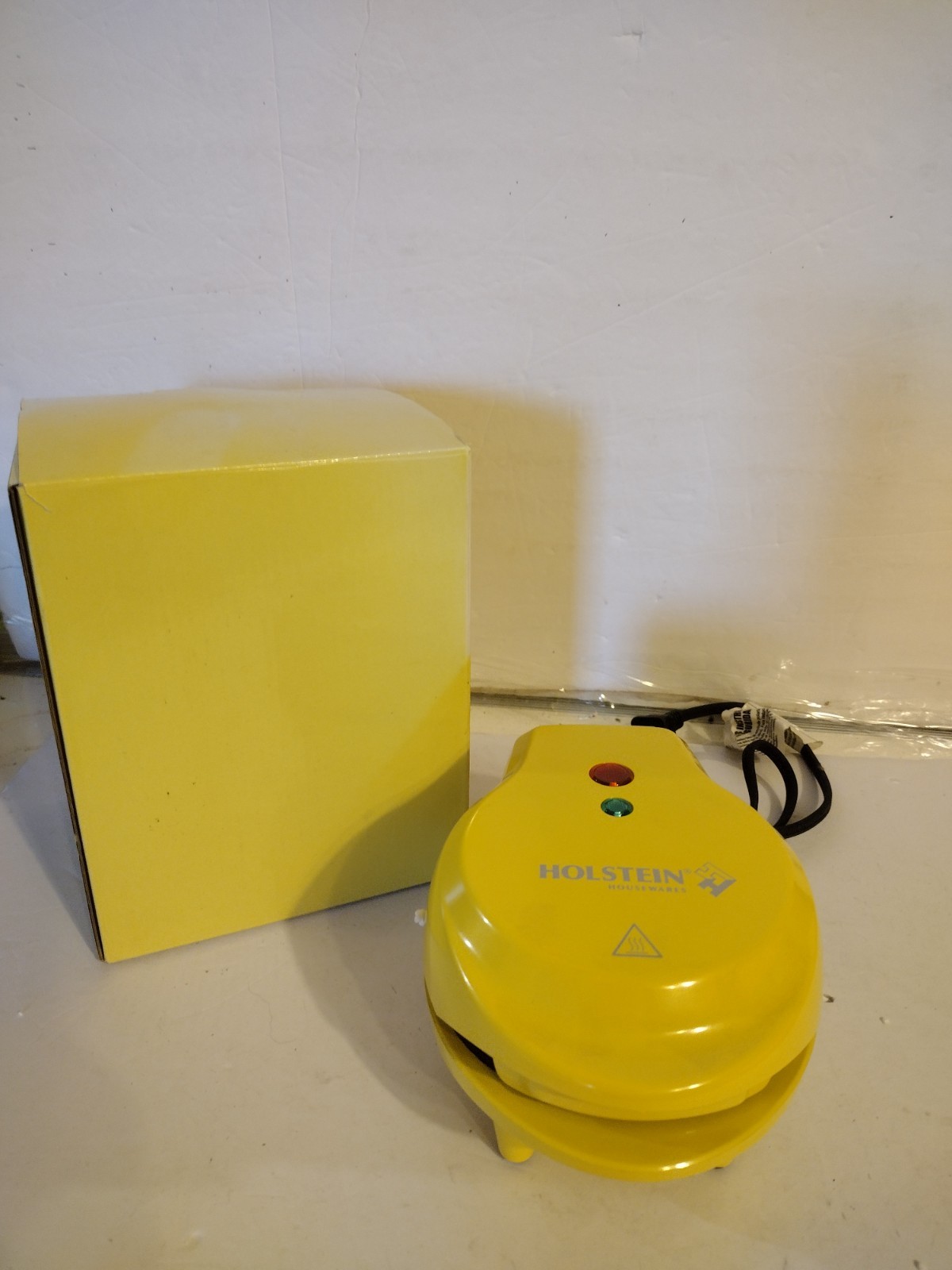 Holstein Housewares HM-09109 Personal Griddle – Yellow New
