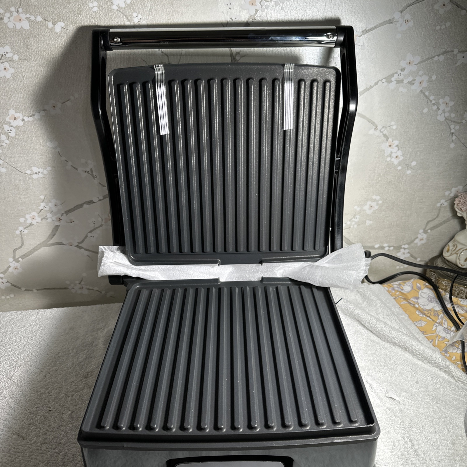 Cook’s Essential Non- Stick Grill