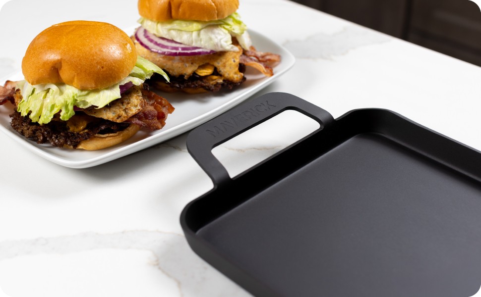 Maverick 22-Inch Preseasoned Carbon Steel Griddle, 4mm Heavy-Duty Flat Grill
