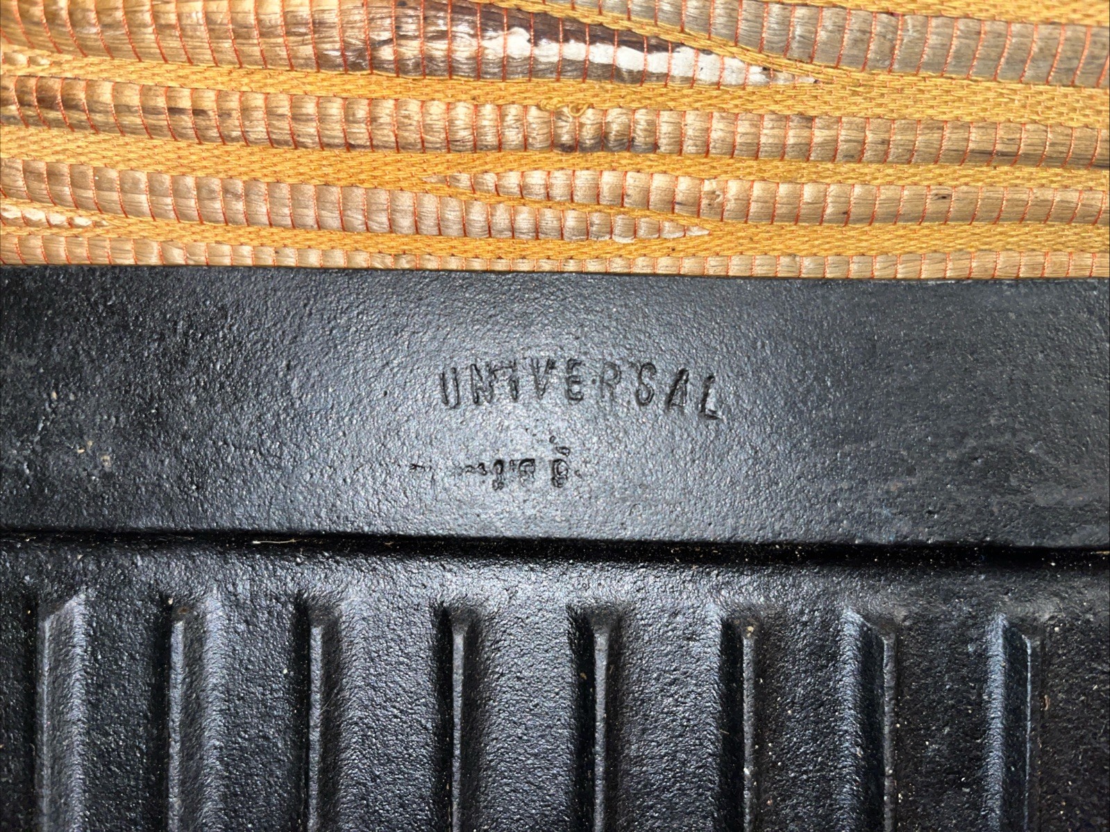 Universal Reversible Cast Iron Grill # 189 7.75” x 12.5”