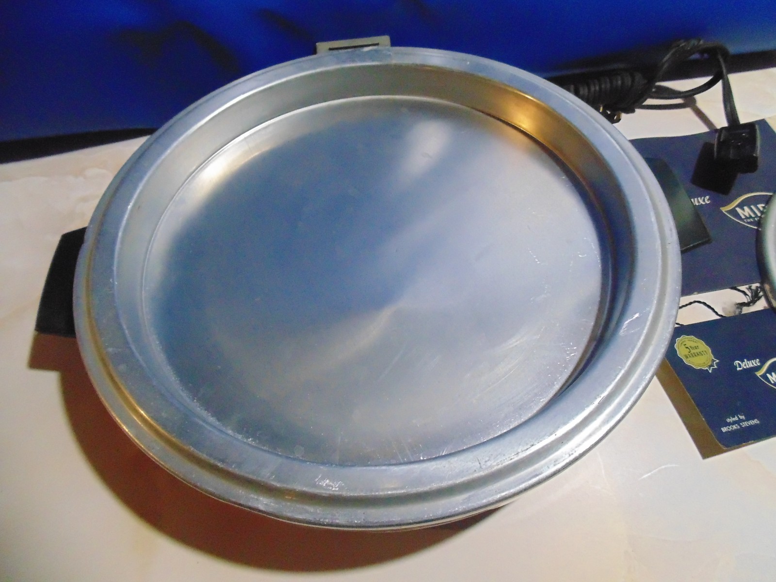 Vintage Mirro Deluxe Electric Broiler M-0475 Aluminum Finish Complete w/ Manual