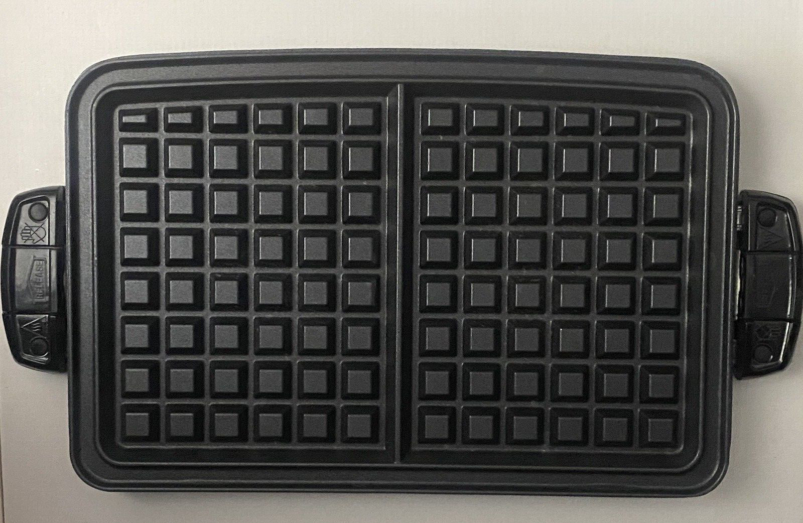 George Foreman Evolve Grill Replacement Part~GRP6ERQ~Waffle Maker Plates LOWER