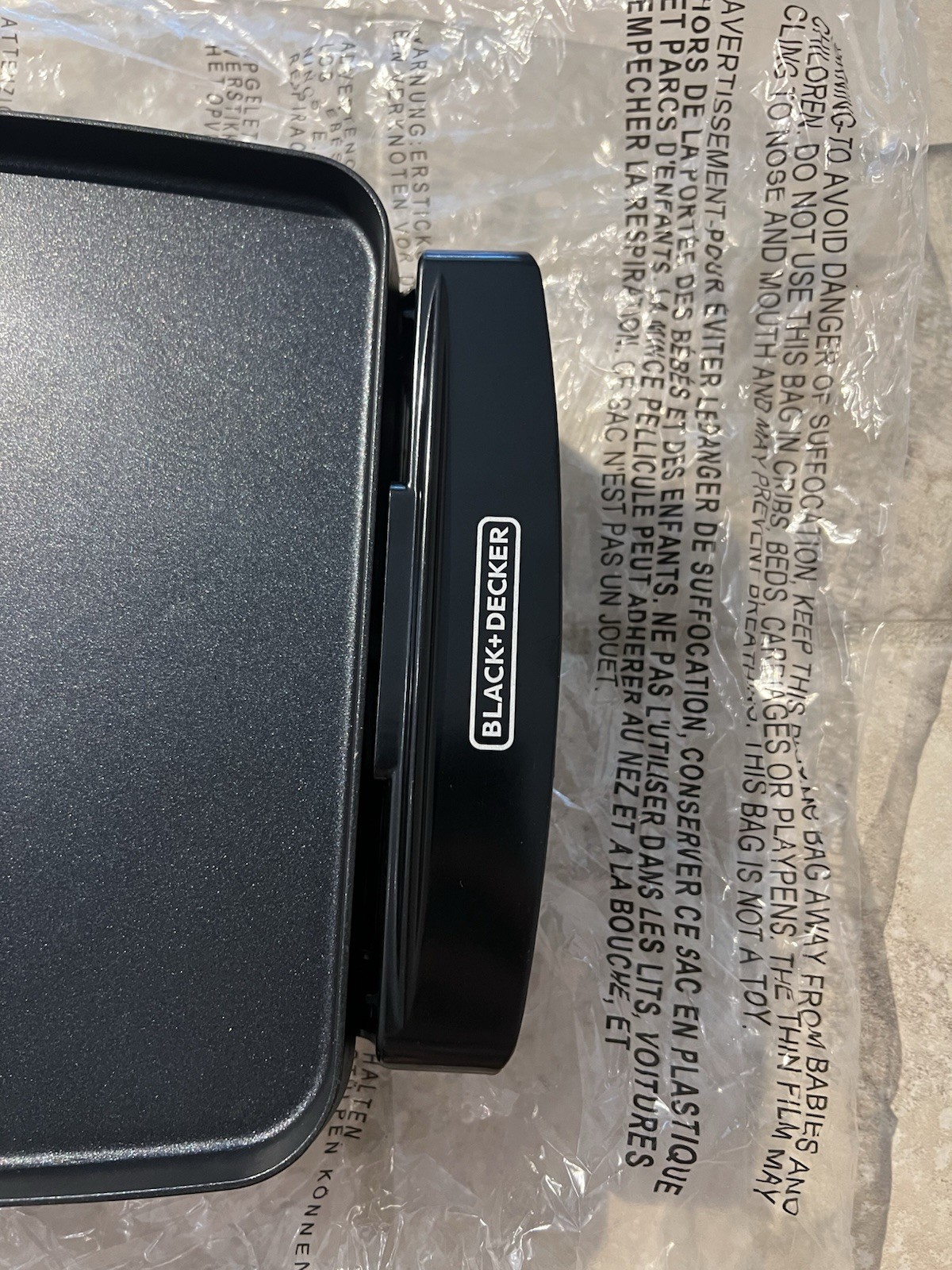 Black + Decker Electric Griddle Family Size GD1810BC