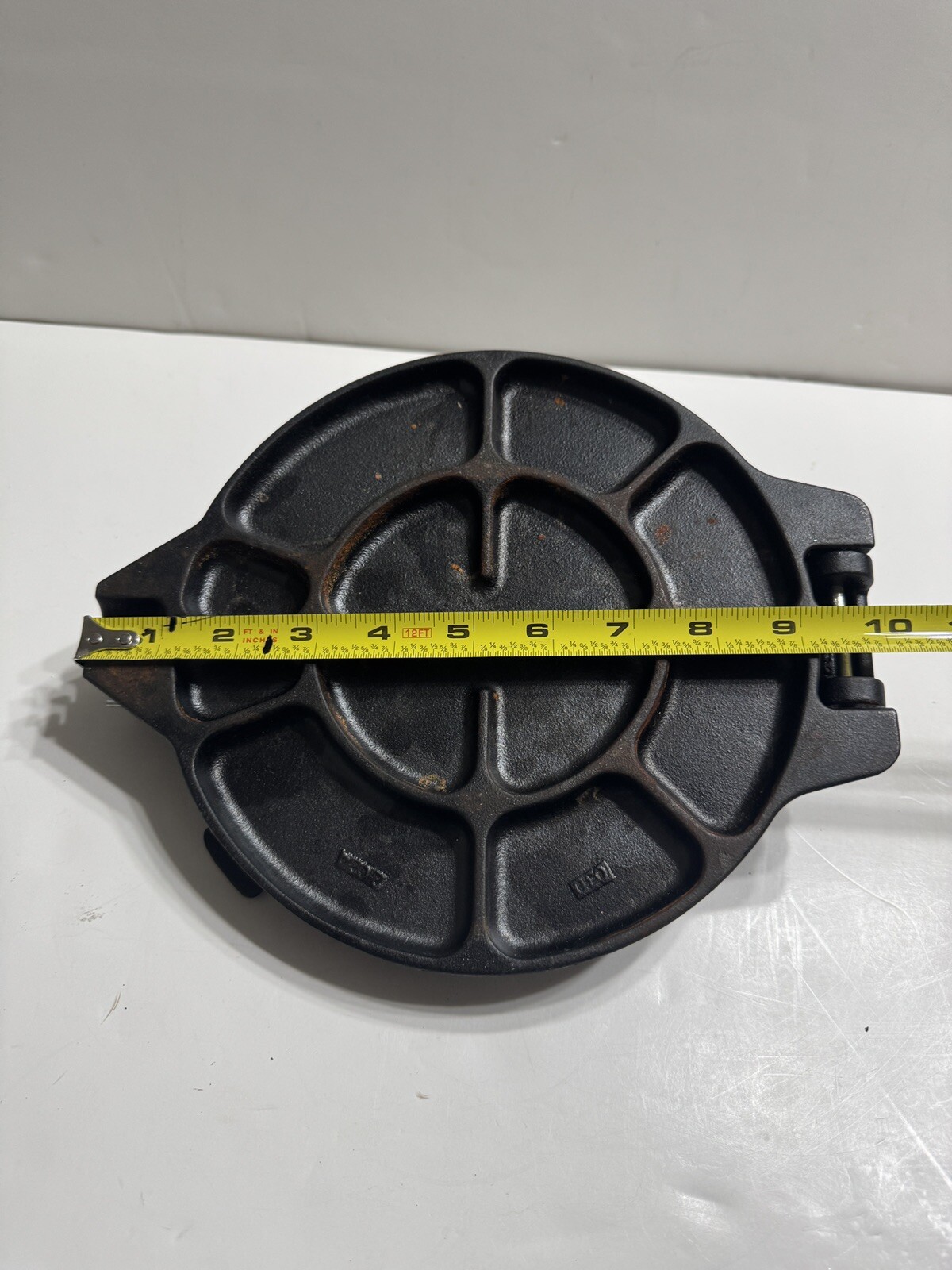 Victoria Cast Iron Tortilla Empanadas Arepas Pataconera Maker Pan Columbia