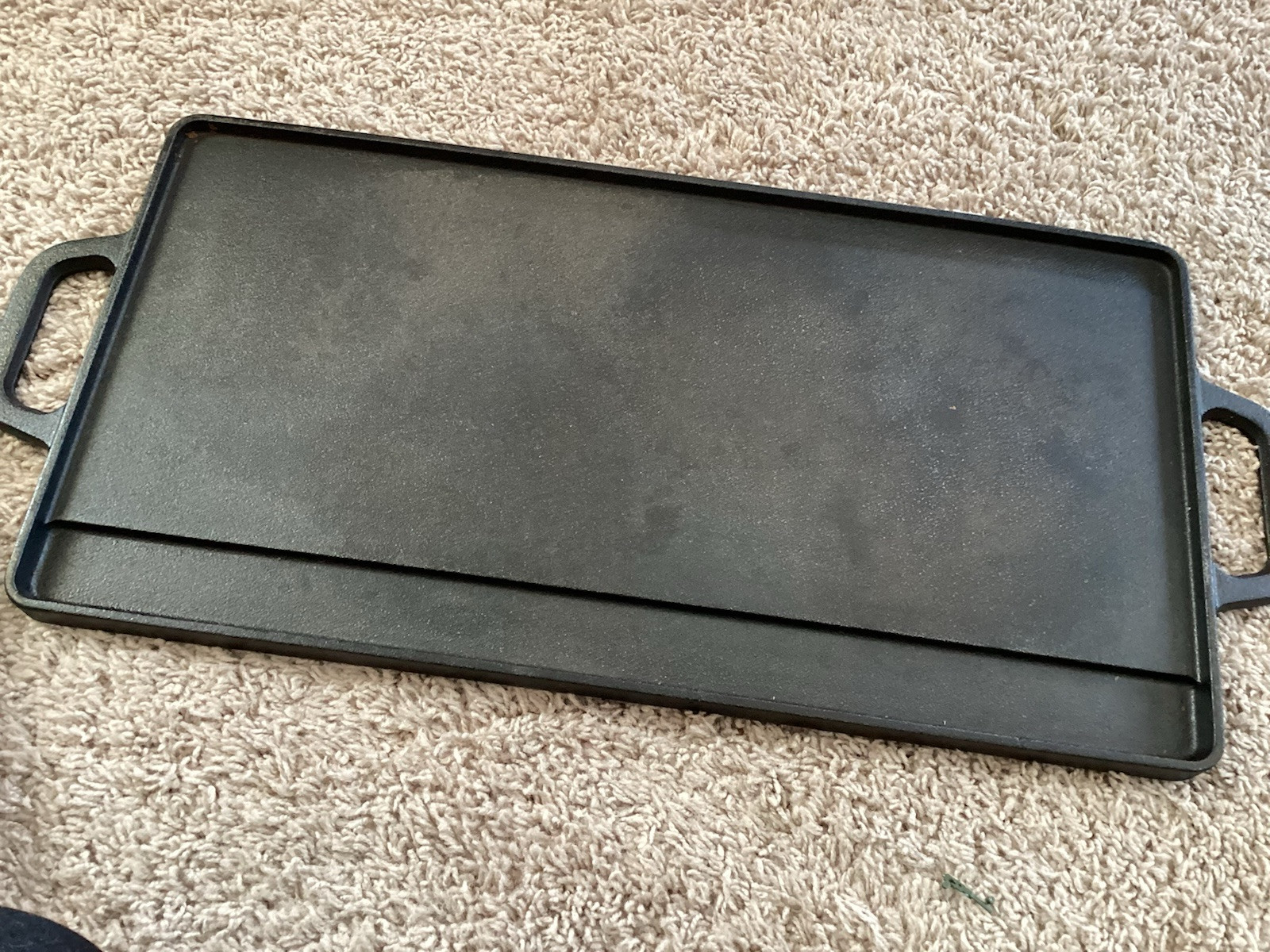 (1) Parini Double Burner Reversible Preseasoned Cast Iron Grill / Griddle