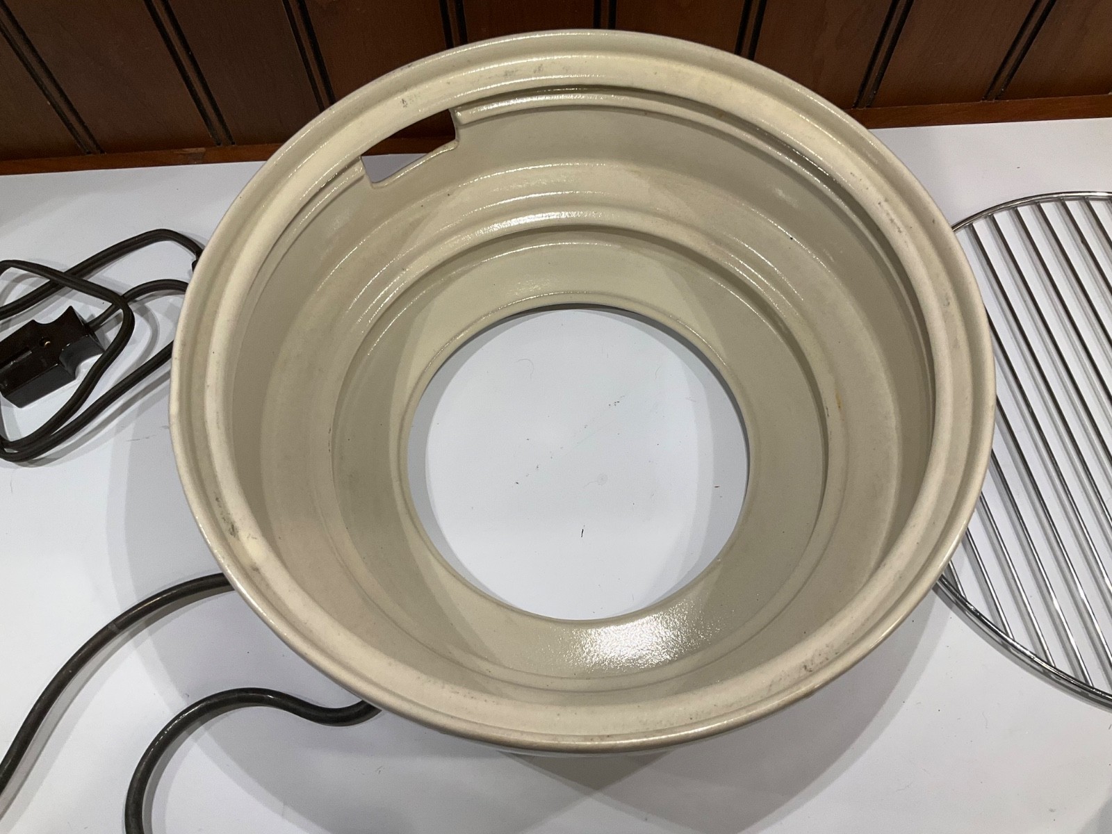 Contempra Indoor Electric Char B Que Grill Smokeless ECB-32 Stoneware Tan Base