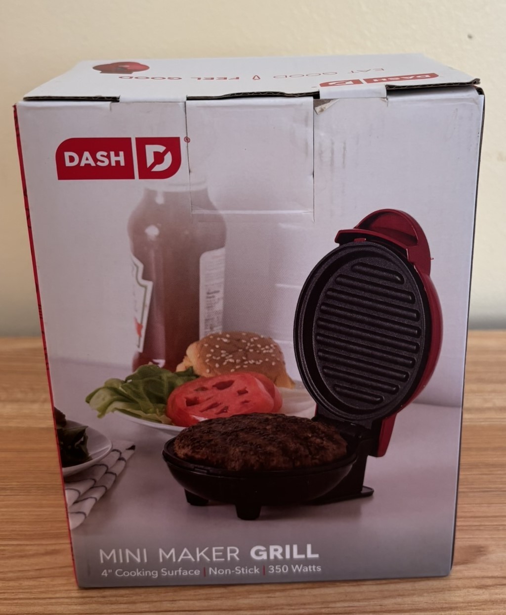 Dash mini maker grill, Red New in Box 4″ Surface 350 Watts Easy Clean NEW!