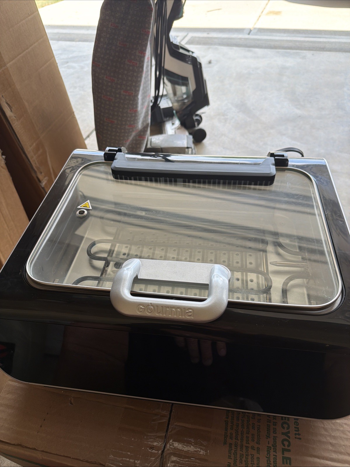 Gourmia FoodStation Smokeless Grill, Griddle & Air Fryer GGA2180 Unused One Tray