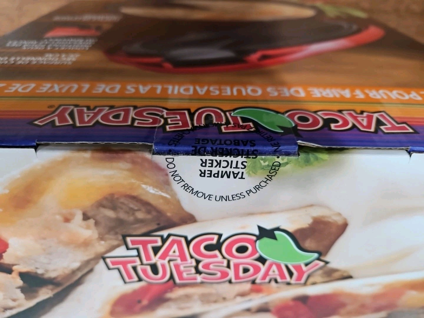 Taco Tuesday Quesadilla Maker Red 10″ Non-Stick Extra Stuffing Latch 6-Wedges
