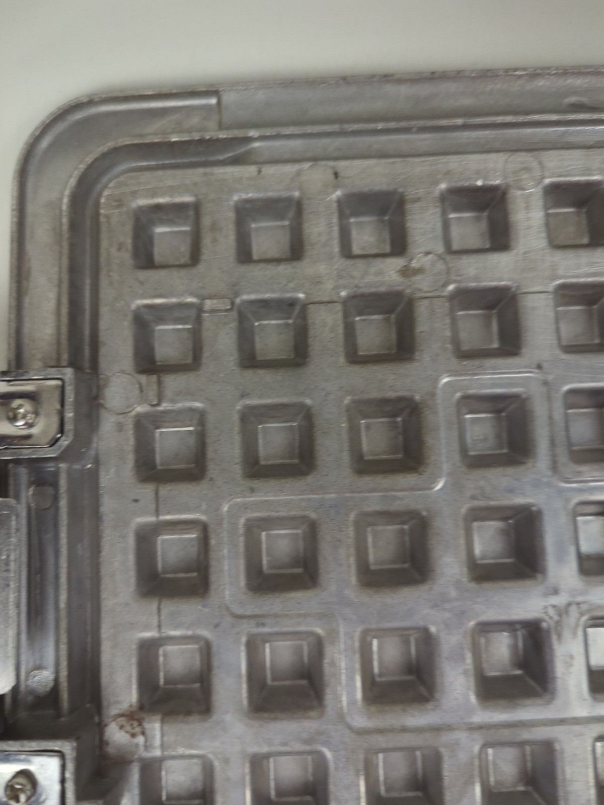George Foreman EVOLVE WAFFLE Plates Model TSK-2610 Replacement Grill Set