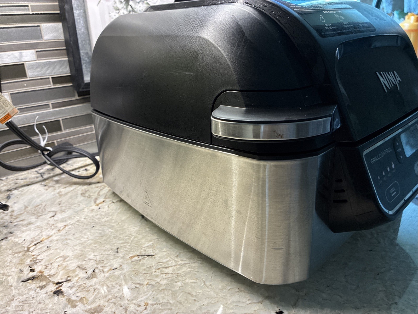 🌟Ninja Foodi AG300 JM1 – Portable,Indoor Grill, Air Fry, Roast & Bake