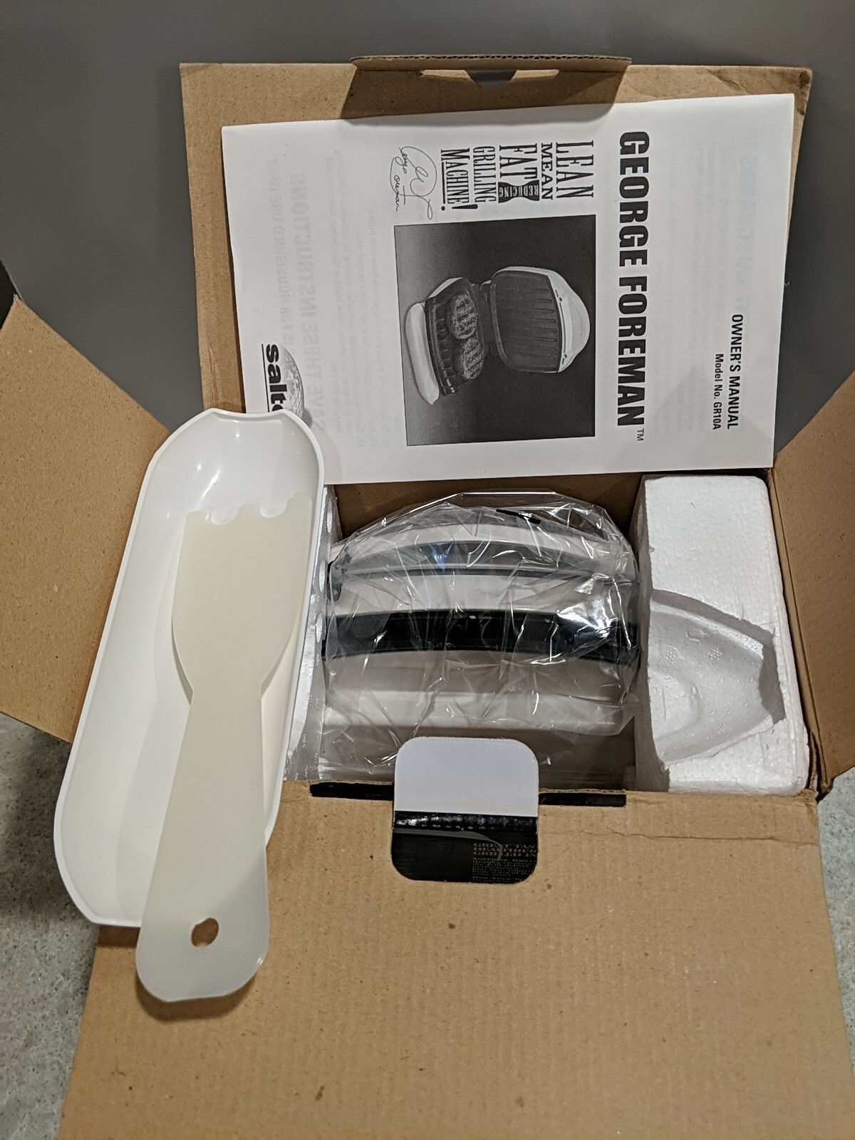 VTG 2000 George Foreman Grill (GR10) lean mean fat reducing machine w/manual New