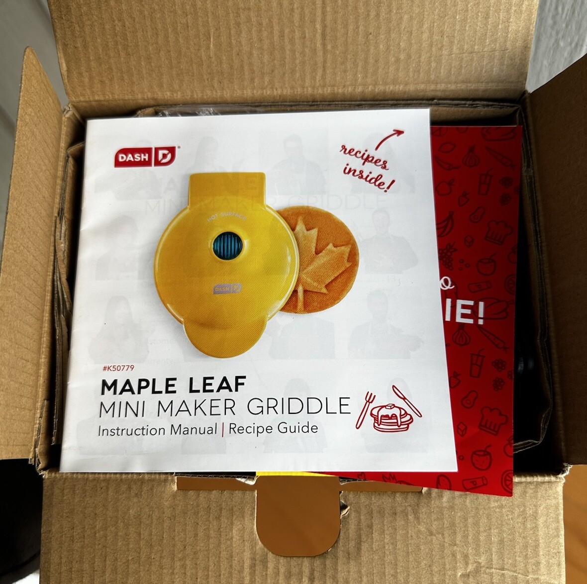 New DASH Mini (Maple Leaf) Mini Griddle Yellow in box Never Used Gift