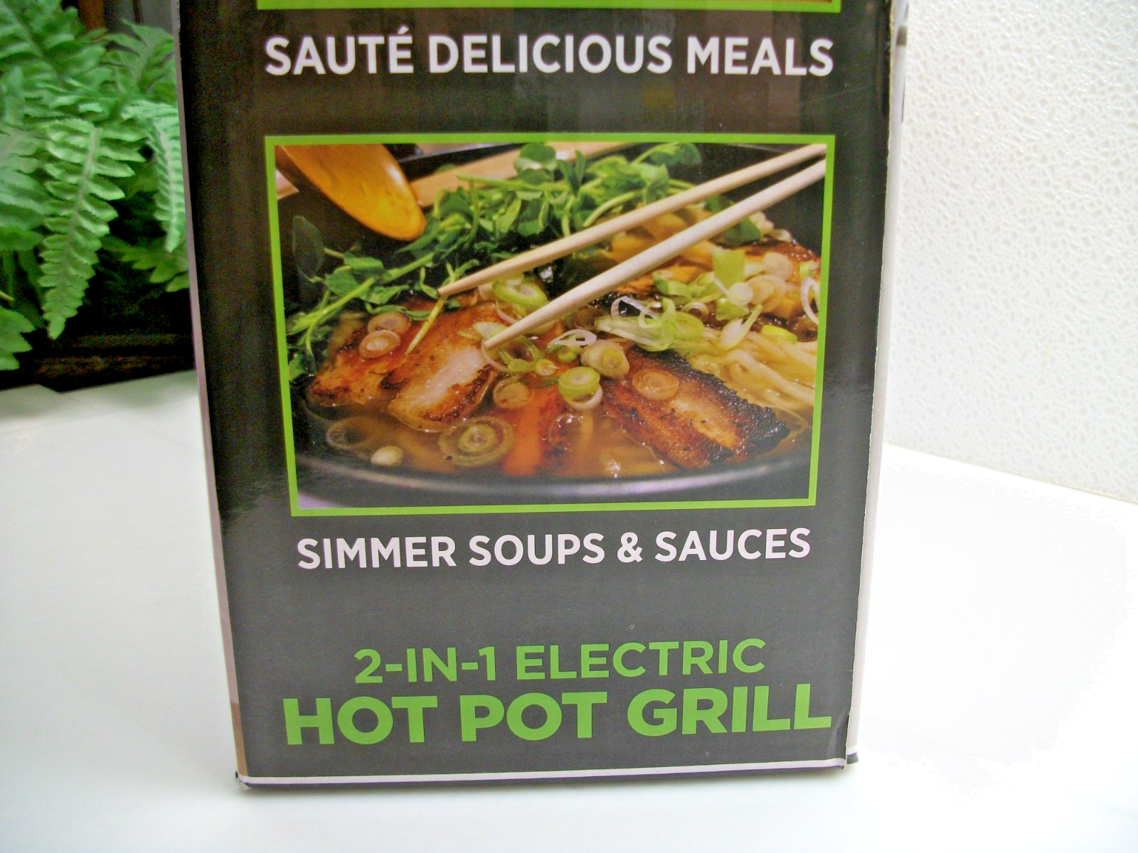 ECO-CHEF 2-in-1 Electric 14″ Non-Stick HOT POT GRILL and 8″ Soup Hot Pot Combo