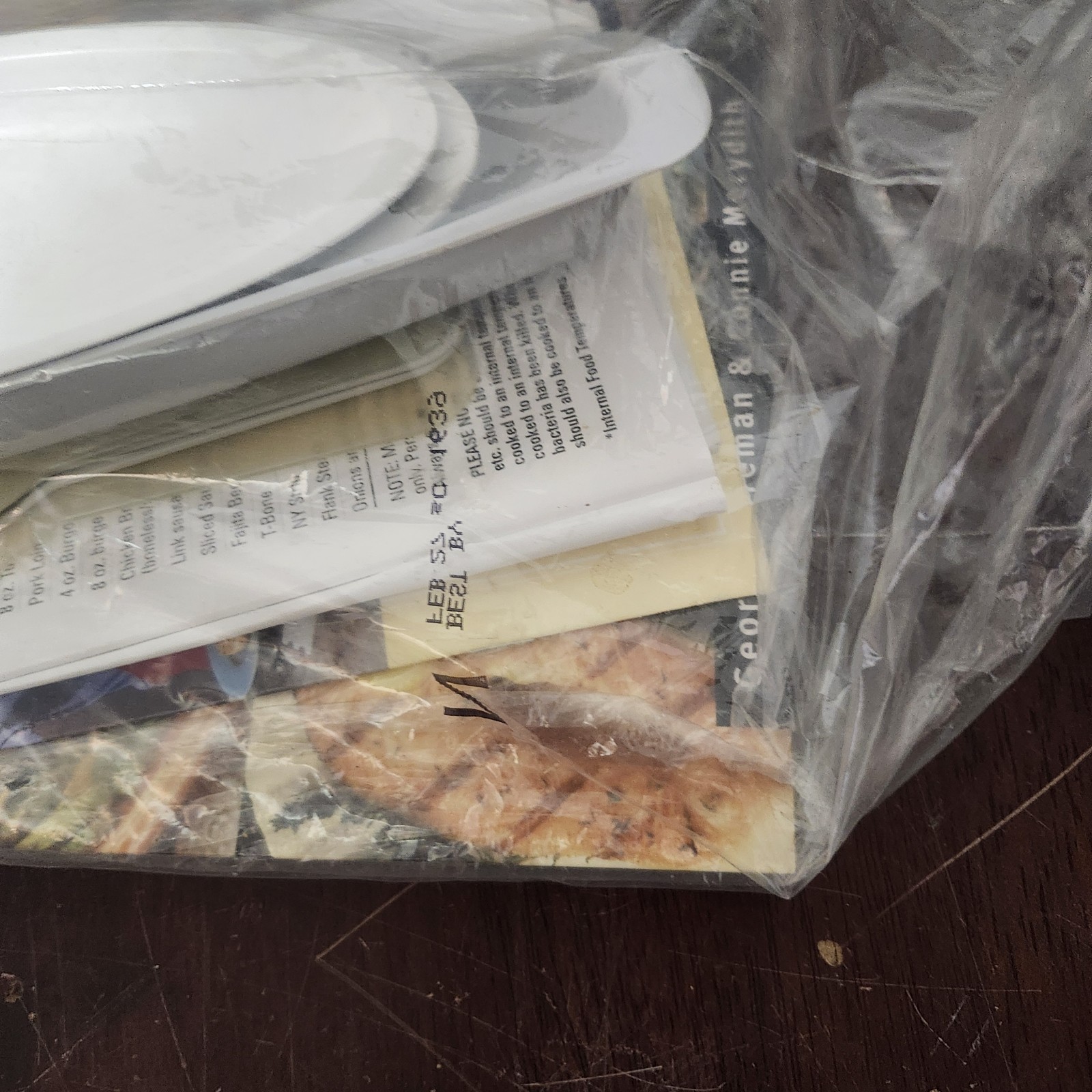 George Foreman Grill Family Size XL with ALL Accessories & Cookbook GR26CB White