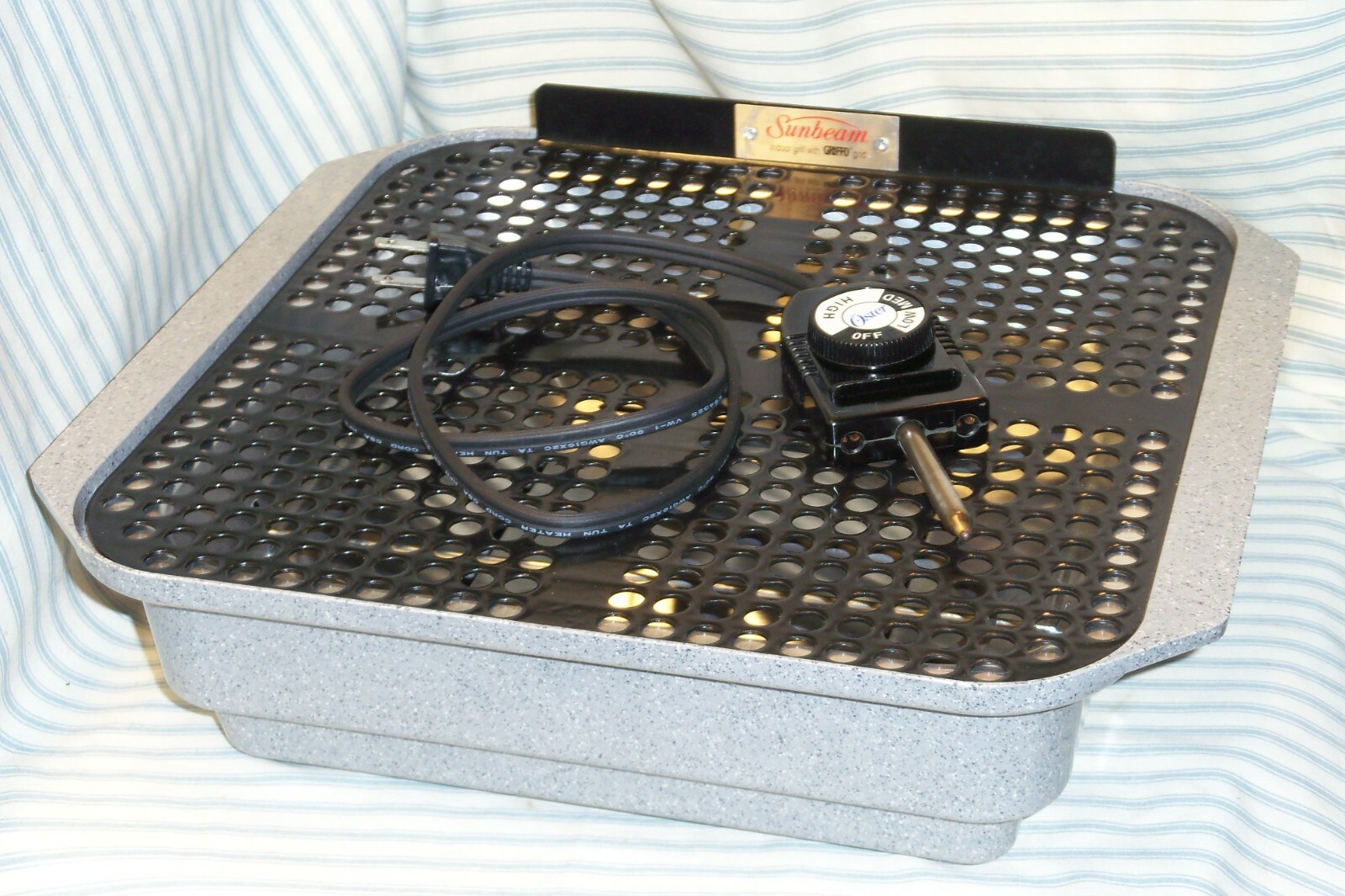 Sunbeam 800W Indoor Electric Grill w/ Griffo Nonstick Grid #4772