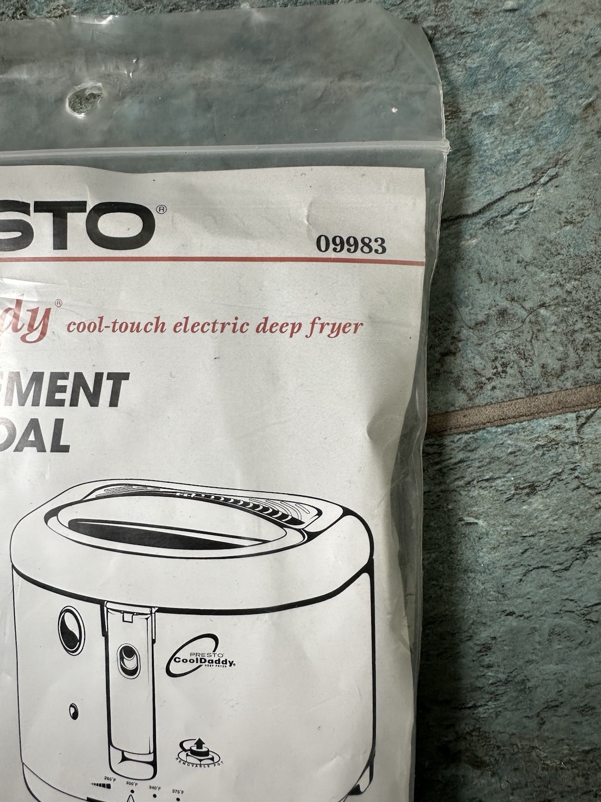 Presto CoolDaddy Cool-Touch Deep Fryer Charcoal Filters (3 Pack), 09983
