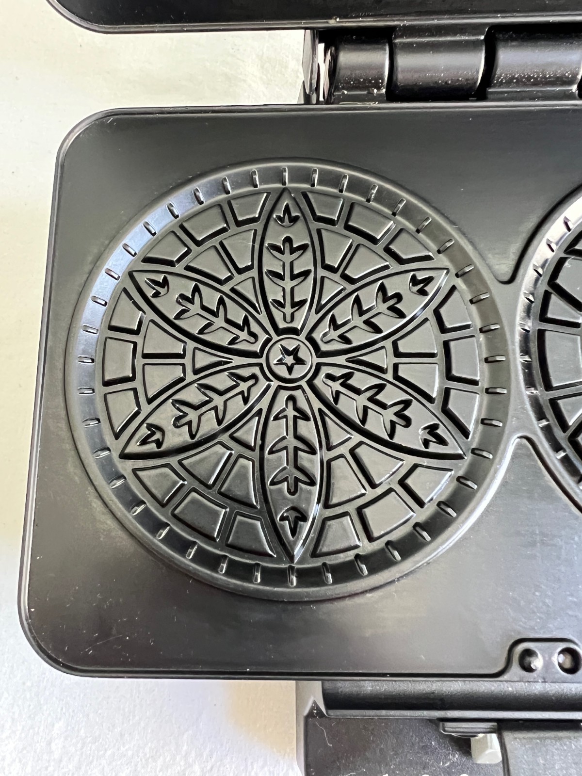 Cuisinart Pizzelle Maker Press WM PZ2C PZ2 Stainless Non-Stick Tested & Working