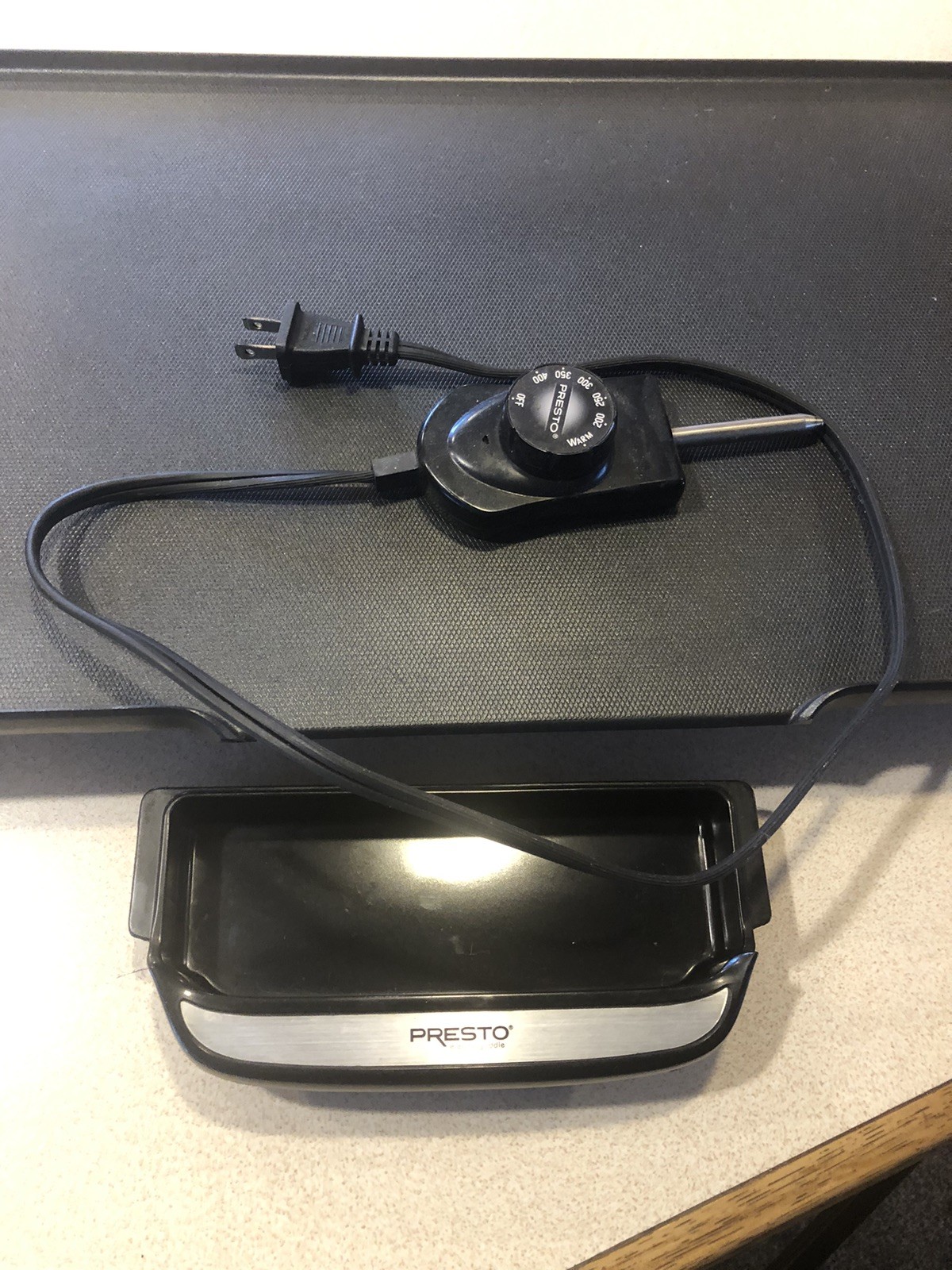 Used Presto 22″ Electric Griddle with Handles and Nonstick Cooking Surface