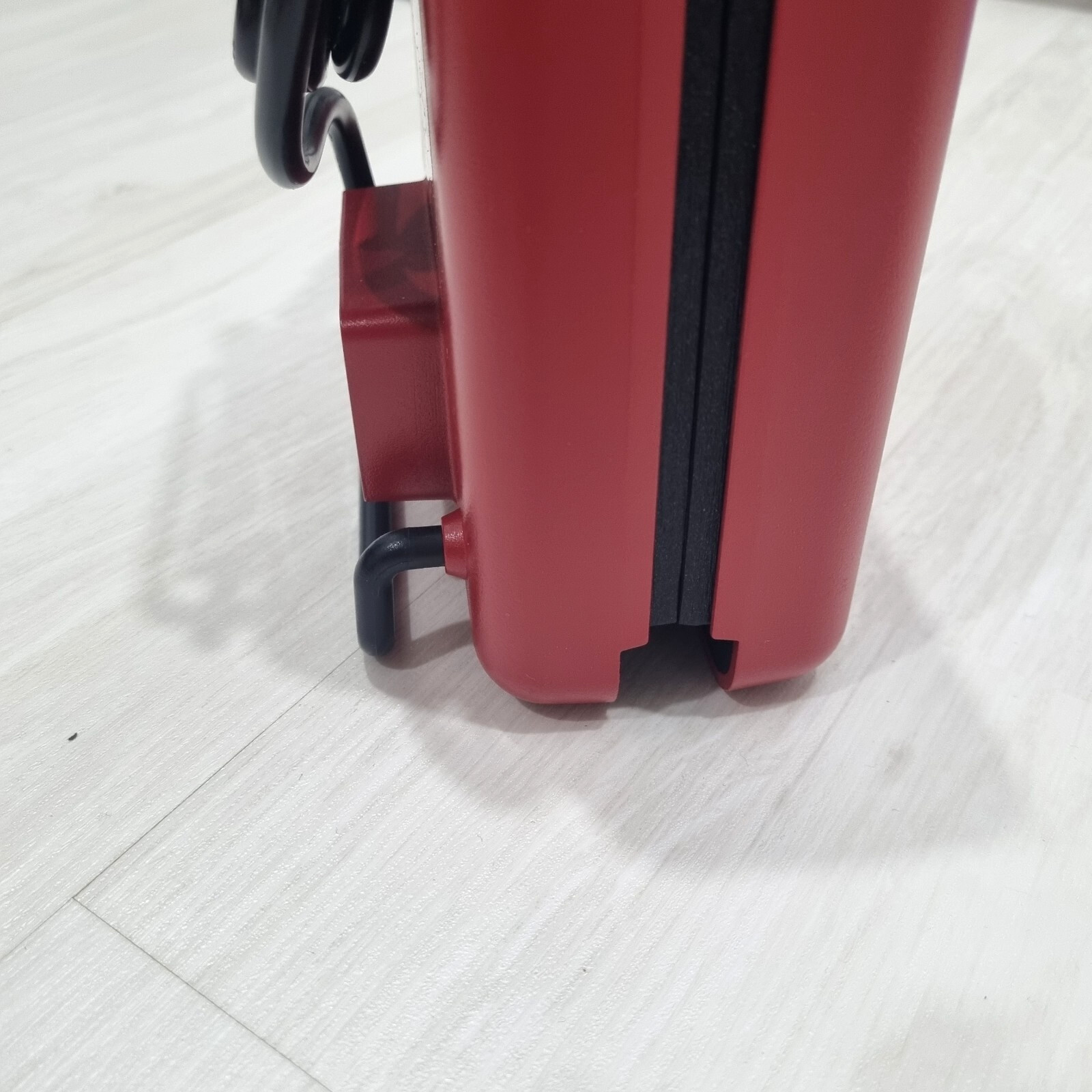 Danmi Sandwich Maker compact size 1.4kg 600W