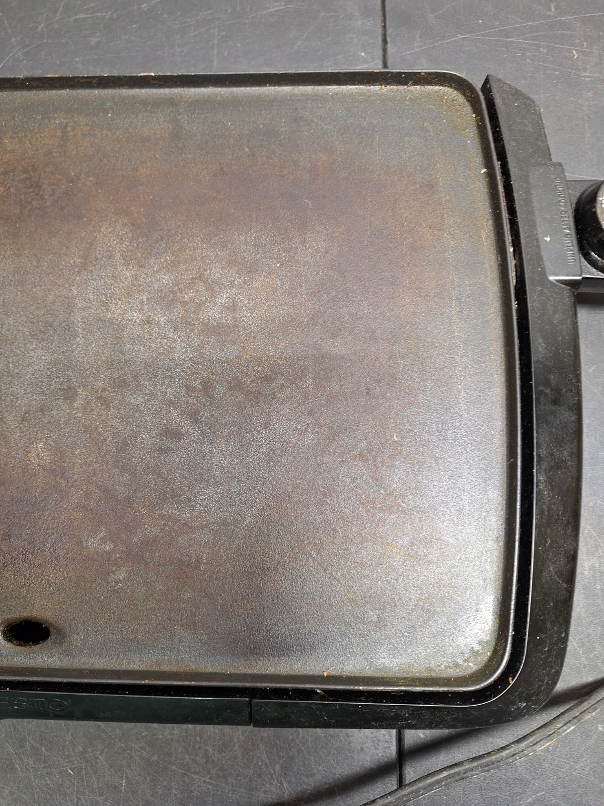 Presto Griddle Electric No 07047 Kitchenware Dishwasher safe – Needs Cleaned