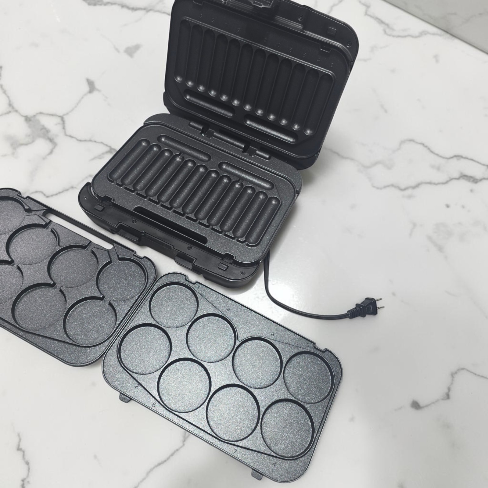 Johnsonville BTG-500 Sizzling Electric Sausage Grill | New Without Box