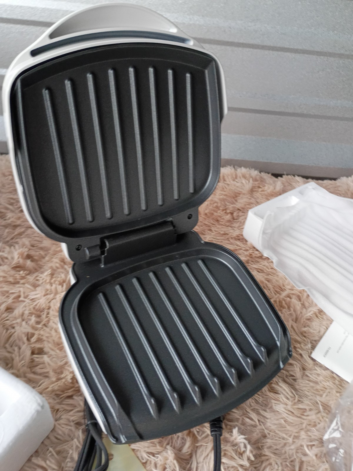 George Foreman GR10AWHT Lean Mean Fat Reducing Grilling Machine Grill White in B