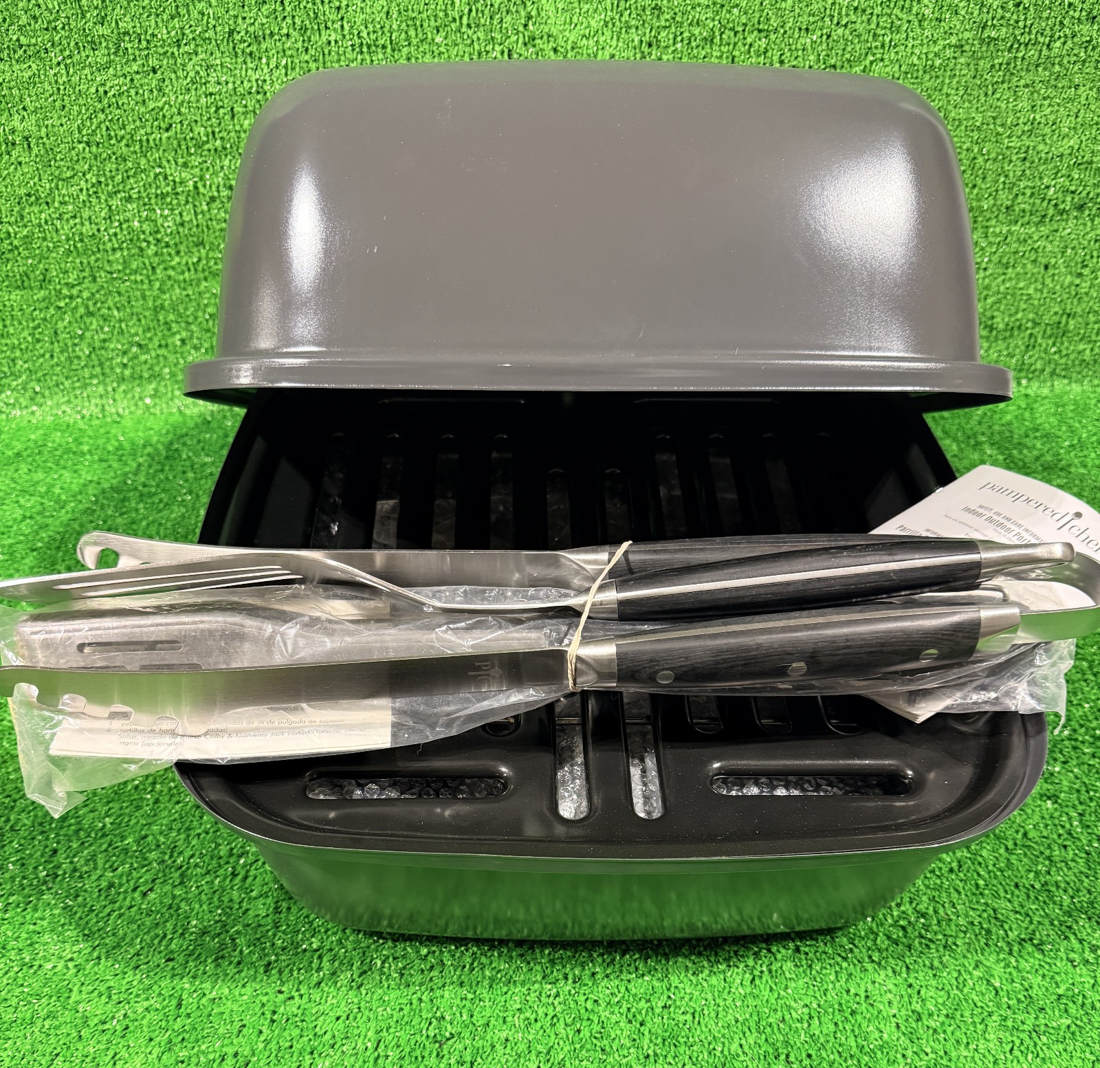 PAMPERED CHEF Indoor Outdoor Portable Grill Electric #2719 + 3 BBQ Tools – NEW!
