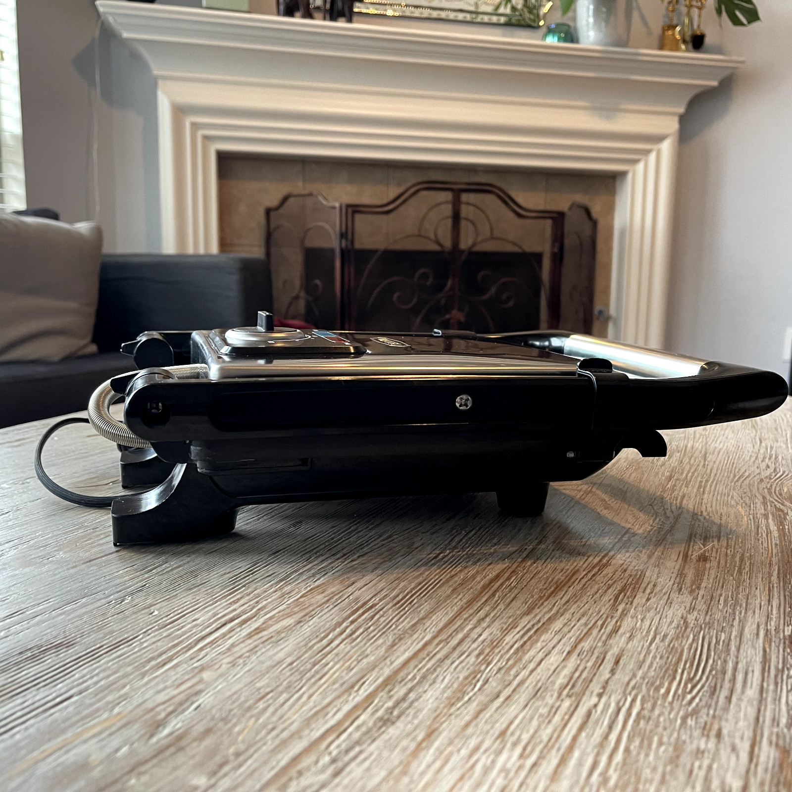 BELLA Panini Maker GH-815, 1400W, Large 8 x 9in Cooking Surface! Make 4 Sammies!