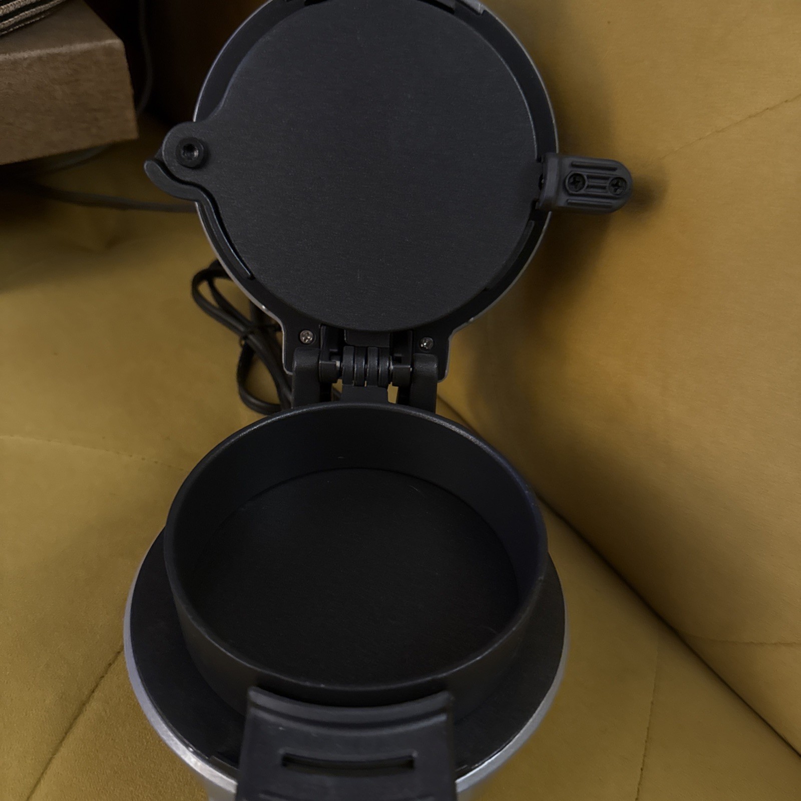 Hamilton Beach Quick Easy Breakfast Sandwich Maker 25478R Non Stick. Easy Clean