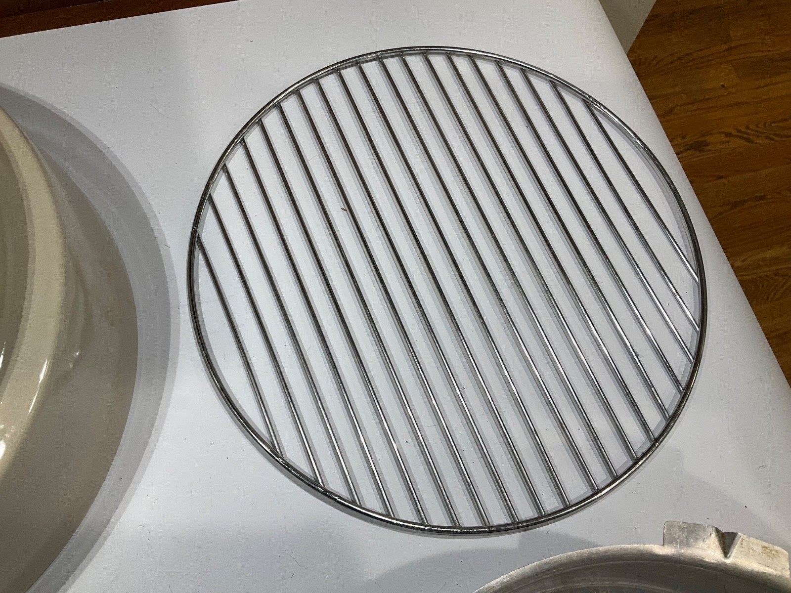 Contempra Indoor Electric Char B Que Grill Smokeless ECB-32 Stoneware Tan Base