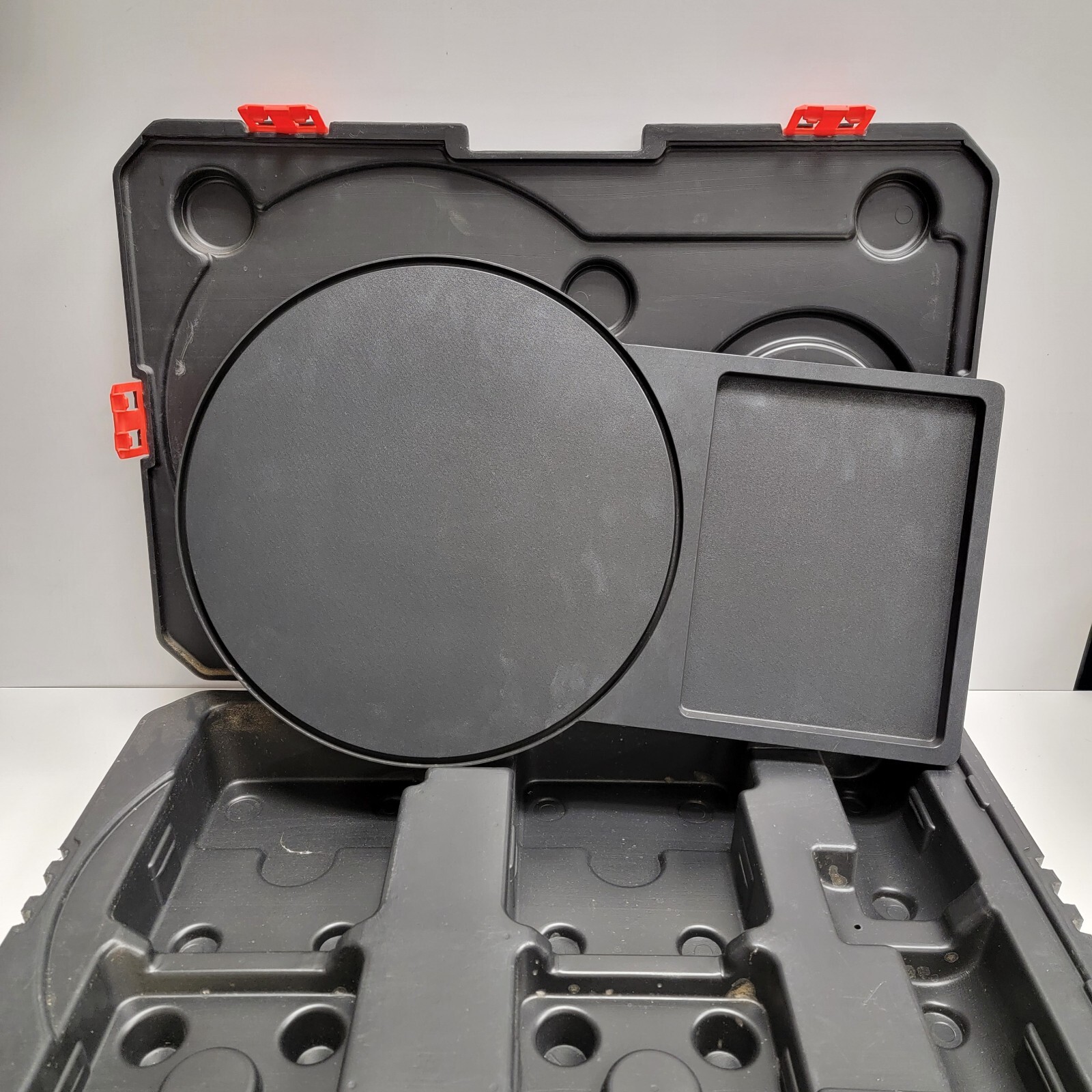 AWESOME – Supreme Griddle Pan for Grill OR Stove – WITH STORAGE CARRYING CASE!